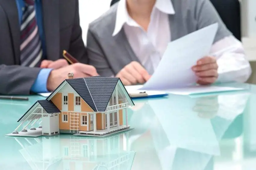 agente inmobiliario