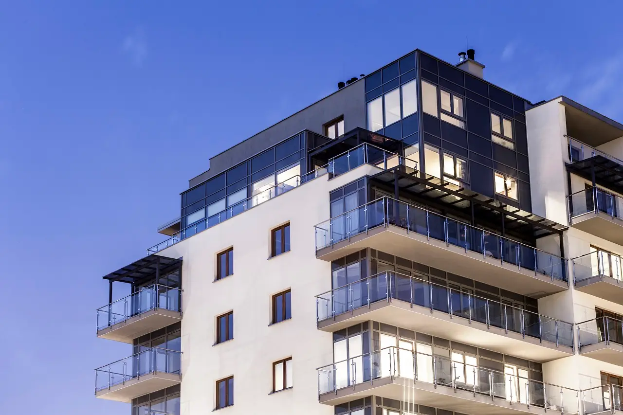 moderno edificio de apartamentos - Disolución de proindiviso
